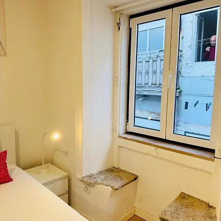 Travessa Do Meio * Лиссабон