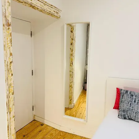 Apartment Travessa Do Meio Lissabon