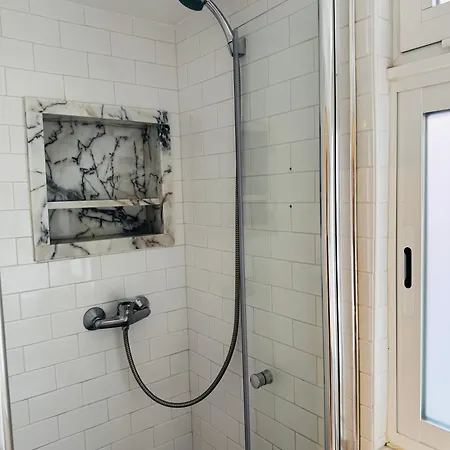 Travessa Do Meio * Lissabon